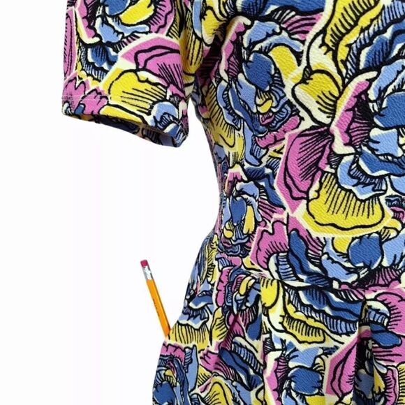 Lularoe Women’s Size Large Fit and Flare Dress Multicolor Floral Short Sleeve - Picture 13 of 16